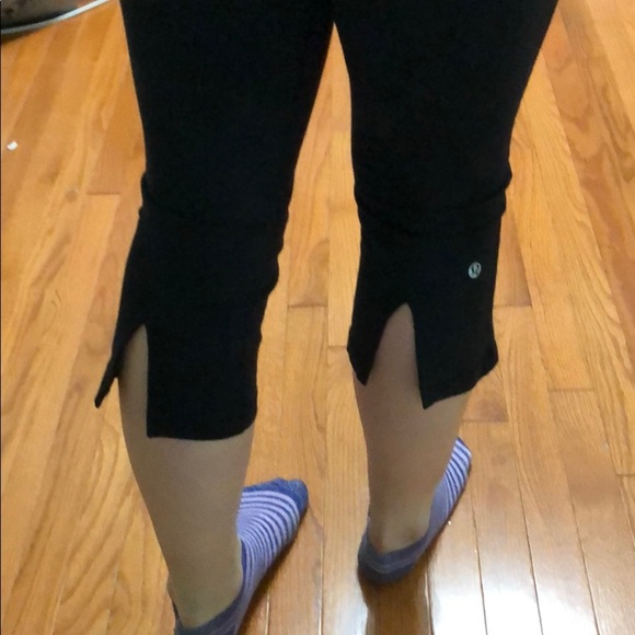 LULULEMON Skinny Capris - Picture 4 of 6